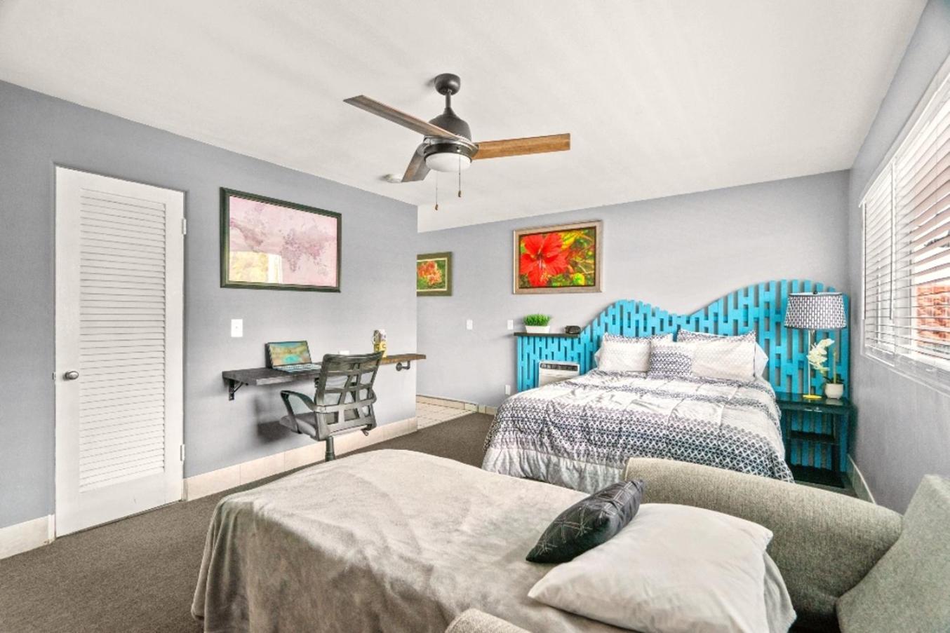 Boutique Beach Retreat St. Pete Beach Exterior photo