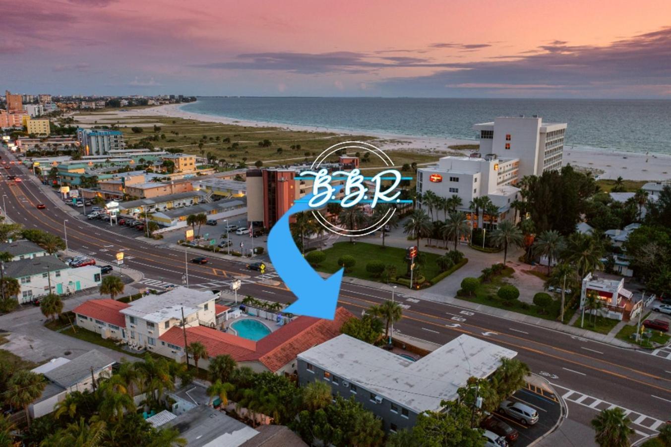 Boutique Beach Retreat St. Pete Beach Exterior photo