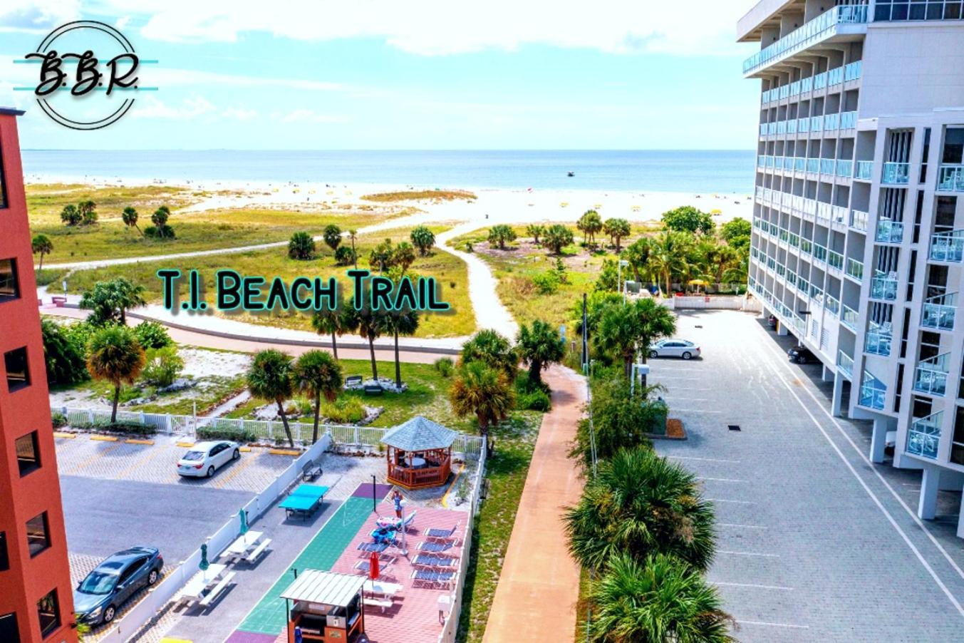 Boutique Beach Retreat St. Pete Beach Exterior photo
